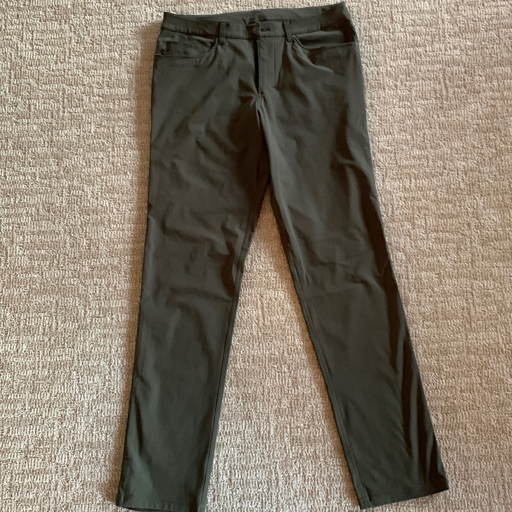 Lululemon Men’s ABC Pants